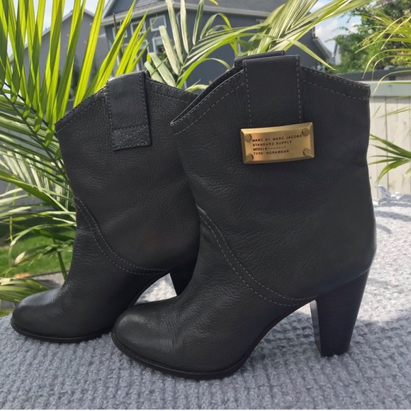 marc jacobs leather ankle boots - Picture 1 of 4
